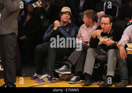 Freitag, 28. Februar 2014; Promis, bei der Lakers-Spiel. Die Los Angeles Lakers unterlag dem Endstand von 126-122 im Staples Center in der Innenstadt von Los Angeles, CA den Sacramento Kings.  Mit: Will Ferrell wo: Los Angeles, California, Vereinigte Stat Stockfoto