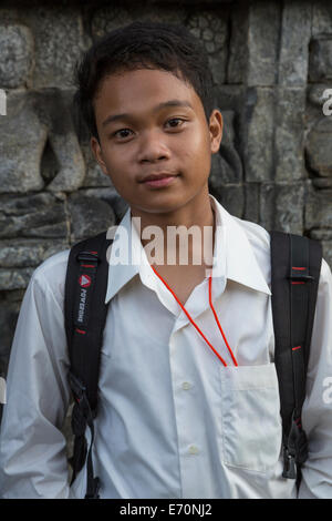 Borobudur, Java, Indonesien.  Teenager indonesische Studenten von Surabaya Besuch des Tempels. Stockfoto