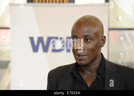 Köln, Deutschland. 01. Sep, 2014. Britischer Pianist, Organiost und Dirigent Wayne Marshall, Chefdirigent des Orchestre WDR Funkhaus Posen während einen Fototermin bei der WDR seine neuen wichtigsten Dirigenten in Köln, Deutschland, 1. September 2014 präsentiert. Foto: Horst Galuschka/Dpa/Alamy Live-Nachrichten Stockfoto