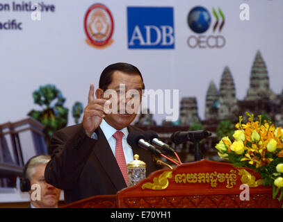 Phnom Penh, Kambodscha. 3. Sep, 2014. Kambodschanische Premierminister Hun Sen spricht während der 8. regionale Konferenz zur Bekämpfung der Korruption in Phnom Penh, Kambodscha, 3. September 2014. Hun Sen sagte am Mittwoch, dass Länder und Volkswirtschaften in Asien und im pazifischen Raum zusammenarbeiten, um die Bekämpfung der Korruption. Bildnachweis: Sovannara/Xinhua/Alamy Live-Nachrichten Stockfoto