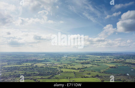 Luftaufnahme von Feldern über Manchester, Lancashire, UK Stockfoto