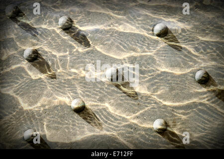 Zusammenfassung Hintergrund, genieteten Metall Textur. Stockfoto