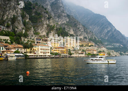 Malerischen Ferienort Limone am Ufer des Gardasee, Italien. Stockfoto