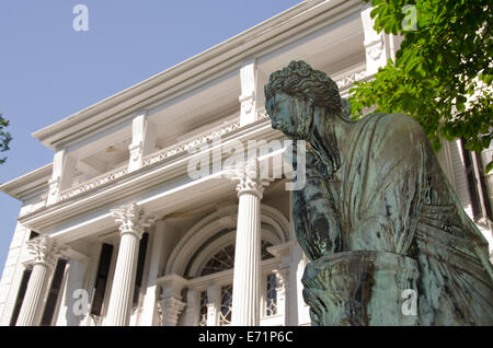 USA, New England, Rhode Island, Bristol. Historischen Linden Ort zu Hause und Museum. Stockfoto