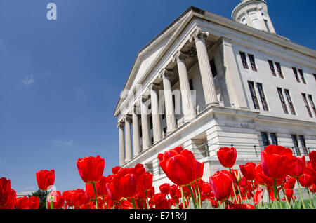 Nashville Tennessee, USA. Tennessee State Capitol building, griechischen Stil mit ionischen Säulen. National Historic Landmark erklärt. Stockfoto