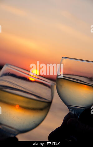 USA, Tennessee, Mississippi River in der Nähe von Memphis. Sonnenuntergang Toast über den Mississippi River. Stockfoto