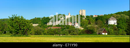 Ruinen der Burg Rudelsburg und Burg Saaleck Castle, in der Nähe von Bad Kösen, Sachsen-Anhalt, Deutschland Stockfoto