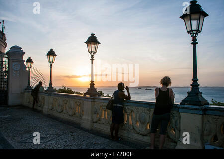 Sonnenuntergang gesehen von Pelourinho, Salvador da Bahia, Brasilien Stockfoto