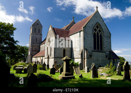 Sankt Augustiner Kirche, ein schönes Beispiel der viktorianischen Kirchengebäude von William Butterfield, Penarth, South Wales, UK gebaut. Stockfoto