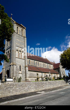 Sankt Augustiner Kirche, ein schönes Beispiel der viktorianischen Kirchengebäude von William Butterfield, Penarth, South Wales, UK gebaut. Stockfoto