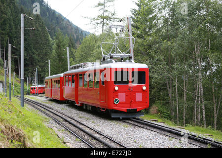 Montenvers Eisenbahn, die läuft von Chamonix zum Mer de Glace Gletscher, Montenvers, Chamonix, Haute-Savoie, Frankreich. Stockfoto