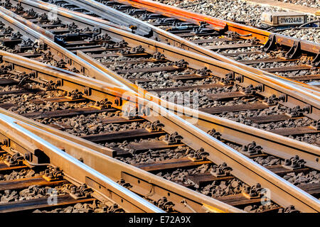 Gleise und weichen Bahnhof der Deutschen Bahn AG am Frankfurter Hauptbahnhof, Frankfurt Am Main, Hessen, Deutschland Stockfoto