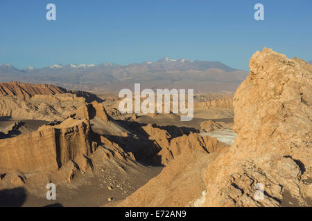 Valle de la Luna oder das Tal des Mondes im Abendlicht, San Pedro de Atacama Antofagasta Region, Chile Stockfoto