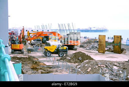 Brighton, Sussex, UK. 4. September 2014. Der i360 Turm Bauarbeiten am Brighton Seafront heute Stockfoto
