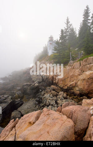 Bass Harbor Head Leuchtturm, Acadia-Nationalpark, Mount Desert Island, Downeast Maine. Stockfoto