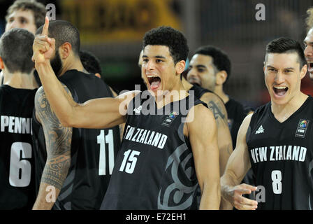 Bilbao, Spanien. 4. September 2014. New Zealand-Spieler feiern nach dem Spiel der Gruppe C gegen Finnland bei der FIBA Basketball WM 2014, in Bilbao, Spanien, am 4. September 2014. Bildnachweis: Xie Haining/Xinhua/Alamy Live-Nachrichten Stockfoto