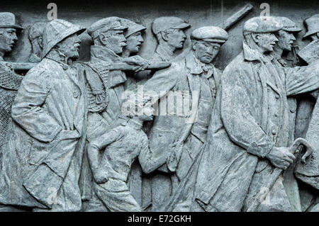 Detail des Frieses Scots amerikanischen Krieg-Denkmal in den Princes Street Gardens, Edinburgh Stockfoto