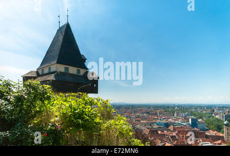 Der Uhrturm am Schlossberg in der österreichischen Stadt Graz Stockfoto