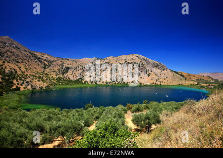 Kournas (oder "Kourna") See, Präfektur Chania, Kreta, Griechenland. Stockfoto