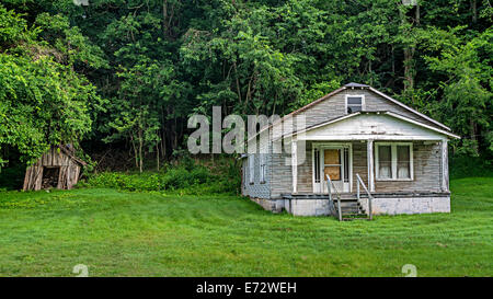 Verlassen Sie nach Hause in die Alabama-Landschaft Stockfoto