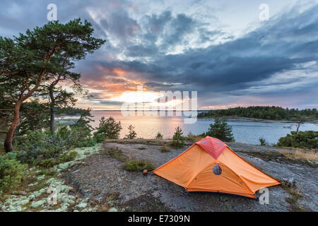 Sonnenuntergang am Bylandet Insel, Porkkala, Kirkkonummi, Finnland, Europa, EU Stockfoto