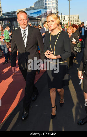 Berlin, Deutschland. 04. Sep, 2014. Diane Kruger kümmert sich um die Löwenstein "Boulevard der Stars" (Boulevard der Stars) am Potsdamer Platz in Berlin, Deutschland. Bildnachweis: Dpa picture Alliance/Alamy Live News Stockfoto