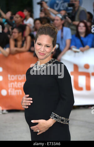 Toronto, Kanada. 04. Sep, 2014. Schwanger US-Produzentin Susan Downey besucht die Premiere des Films "The Judge" während der 39. jährlichen Toronto International Film Festival (TIFF), in Toronto, Kanada, 4. September 2014. Das Festival findet vom 04. bis zum 14. September. Foto: Hubert Boesl/Dpa/Alamy Live News Stockfoto