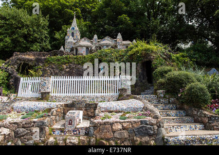 Blick auf die kleine Kapelle Fassade in Saint Andrew, Guernsey, Les Vauxbelets, Kanalinseln, Großbritannien Stockfoto