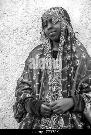 Miss Fayo, ein Harari Mädchen In Tracht, Harar, Äthiopien Stockfoto