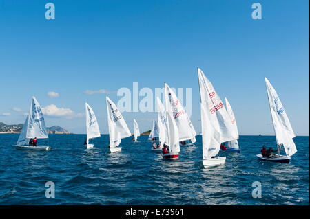 Segelboote, die Teilnahme an der Regatta, Ibiza, Balearen, Spanien, Mittelmeer, Europa Stockfoto