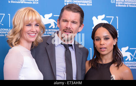 JANUAR JONES ETHAN HAWKE ZOE KRAVITZ GUT TÖTEN. PHOTOCALL. 71. Venedig FILM FESTIVAL LIDO Venedig Italien 5. September 2014 Stockfoto