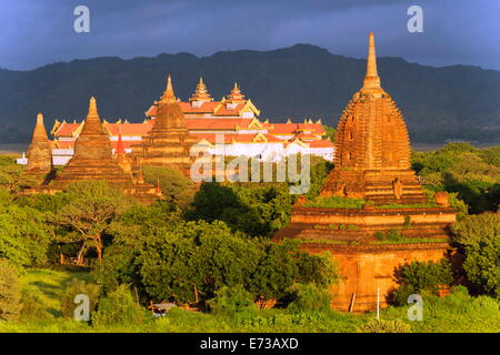 Tempel in Bagan schlicht, Bagan (Pagan), Myanmar (Burma), Asien Stockfoto