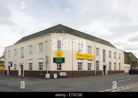 Bausteinset Kindergarten an der Ecke der Beezon-Straße und Bahnhofstraße, Kendal. Dies ist eine privat geführte Kinderkrippe 100 Platz. Stockfoto