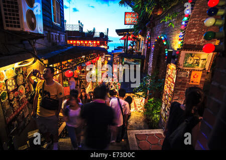 New Taipei City, Taiwan - 30. Juni 2014: Die Landschaft am Meer Berg Stadt in Jiufen, Taiwan Stockfoto