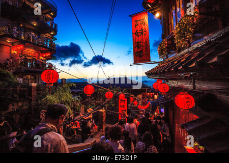 New Taipei City, Taiwan - 30. Juni 2014: Die Landschaft am Meer Berg Stadt in Jiufen, Taiwan Stockfoto