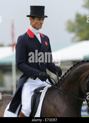 Stamford, Lincs, UK. 5. September 2014. William Fox-Pitt und mein Held - Burghley House, Stamford, Großbritannien - Die Dressur Phase, Land Rover Burghley Horse Trials, 4. September 2014. Quelle: Nico Morgan/Alamy leben Nachrichten Stockfoto