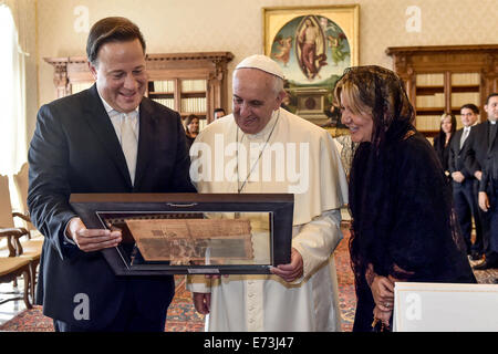 Vatikanstadt 5. September 2014 Francis Papst trifft sich mit dem Präsidenten der Republik Panama, S.E. Herr Juan Carlos VARELA Credit: wirklich Easy Star/Alamy Live News Stockfoto