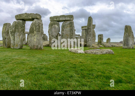 Stonehenge ist ein prähistorisches Monument befindet sich in Wiltshire, England Stockfoto