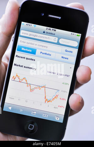 iPhone Bildschirm anzeigen Börse graph Stockfoto