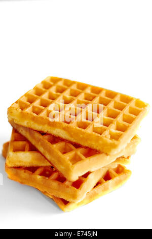 Stapel von belgischen Waffeln auf einfachen Hintergrund Stockfoto