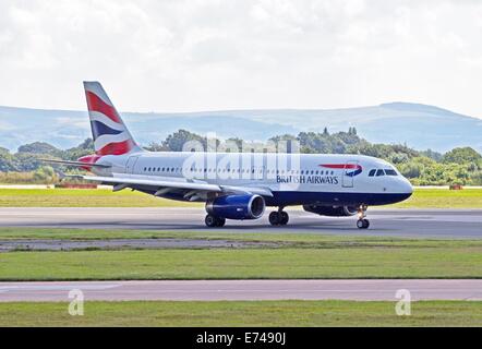 British Airways Airbus A320-232 Rollen am Manchester International Airport Stockfoto