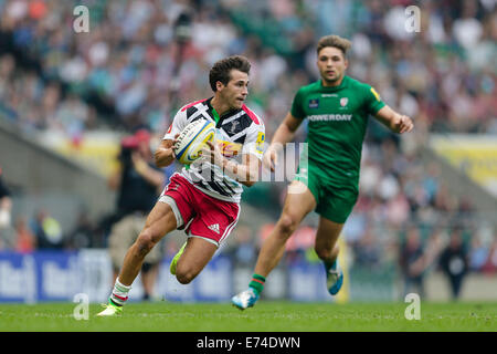 Twickenham, Großbritannien. 06. Sep, 2014. Aviva Premiership Rugby. London Irish versus Harlekine. Harlekine Ersatz zurück Ollie Lindsay-Haag in Aktion Credit: Action Plus Sport/Alamy Live News Stockfoto