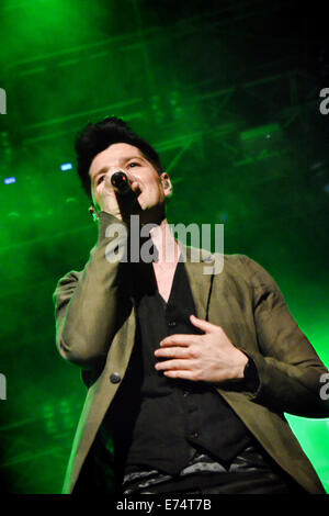 Gibraltar. 6. Sep, 2014. Die internationale Band The Script unter der Leitung von Sänger Danny O'Donoghue, titelte die Gibraltar Musik Festivals 2014 im Victoria-Stadion in Gibraltar. Die Band gehörte zu einer der vielen Gruppen, die heute in Gibraltar gespielt. Andere Künstler enthalten Rita Ora, John Newman, Tony Hadley, James Arthur und Newton Faulkner aus einer Liste mit 29 Gruppen und Künstler. Die Gibraltar-Musik-Festival ist eine jährliche Veranstaltung in Gibraltar am Ende jedes Jahr im Sommer. Bildnachweis: Stephen Ignacio/Alamy Live-Nachrichten Stockfoto