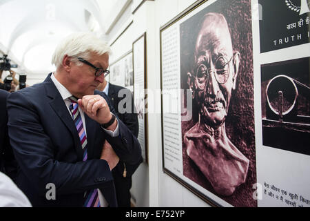 Neu-Delhi, Indien. 7. Sep, 2014. Deutscher Außenminister Frank-Walter Steinmeier (SPD) besucht das Gandhi-Museum am Ghandi Memorial (Gandhi Smriti) in Neu-Delhi, Indien, 07 September. Bildnachweis: Dpa picture Alliance/Alamy Live News Stockfoto