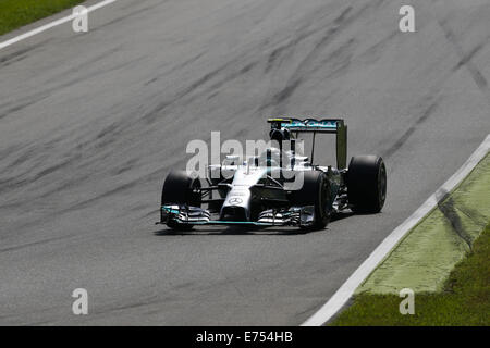 Monza, Italien. 7. Sep, 2014. NICO ROSBERG und Mercedes AMG Petronas F1 Team fährt in der Formel 1 italienischen Grand Prix 2014 im Autodromo Nazionale Monza in Monza, Italien. Bildnachweis: James Gasperotti/ZUMA Draht/Alamy Live-Nachrichten Stockfoto