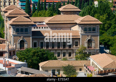 Ansicht des großen kommunalen Gebäude (Rathaus) in Granada City Süd Spanien. Ayuntamiento. Stockfoto