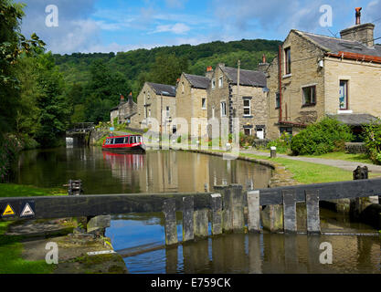 Kanal-Becken am Rochdale Kanal in Hebden Bridge, Calderdale, West Yorkshire, England UK Stockfoto