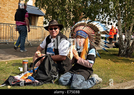 Oxford, UK. 07. Sep, 2014. Exeter Chiefs Unterstützer einen Snack im Vorfeld der Aviva Premiership Rugby-match zwischen London Welsh und Exeter Chiefs. Bildnachweis: Aktion Plus Sport/Alamy Live-Nachrichten Stockfoto