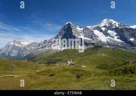 Eigernordwand, Kleine Scheidegg Mountainbike Gebirgspass, Hotel, Kanton Bern, Berner Oberland, Grindelwald, Jungfraubahn Stockfoto