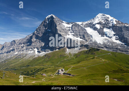 Eigernordwand, Kleine Scheidegg Mountainbike Gebirgspass, Hotel, Kanton Bern, Berner Oberland, Grindelwald, Jungfraubahn Stockfoto